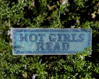 Hot Girls Read Bookmark 10ct Plastic Mesh Needlepoint Kit (Beginner Friendly)