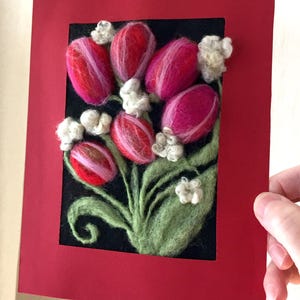 Filzblumenkarte, helles buntes handgemachtes Nadelfilzstück von woolart