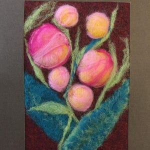 Filzblumenkarte, helles buntes handgemachtes Nadelfilzstück von woolart