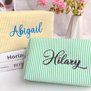 Striped Makeup Bag, Embroidered Cosmetic Bag for Bridesmaid, Personalized Seersucker Makeup Bag,Monogrammed Makeup Organizer,Bridesmaid Gift