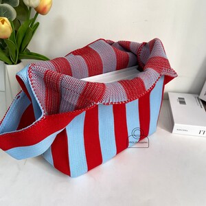 Red&Blue Knitted Woolen Bag, Handmade Knitted Handbag for Women, Simple Stripe Tote Bag, Custom Shopping Bag, Portable Commuter Bag for Her zdjęcie 4