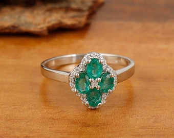Natural Emerald Clover Sterling Silver Ring: Gemstone Jewelry, Floral Design, Oval Cut (4x3mm)