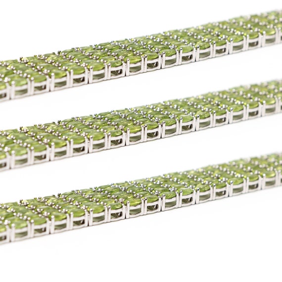 Natural Peridot Oval Gemstone Bracelet - 925 Sterling Silver - Handmade SK1308