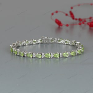 Natuurlijke peridot-armband, 925 massief zilver, peridot-peer edelsteenarmband, tennisarmband, peridot-sieraden, jubileumcadeau voor haar