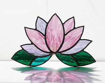 蓮の花のステンドグラスサンキャッチャーの型紙：DIYホーム