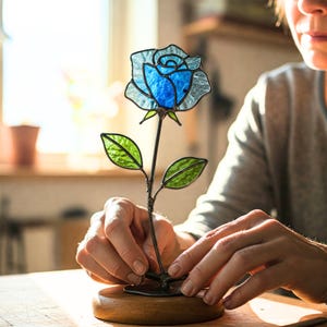 バラの花のステンドグラスのパターン、花のサンキャッチャー、春のバラの花のパターン、自然の装飾ホーム、DIY、お祝いのパターンPDF、彼女への贈り物