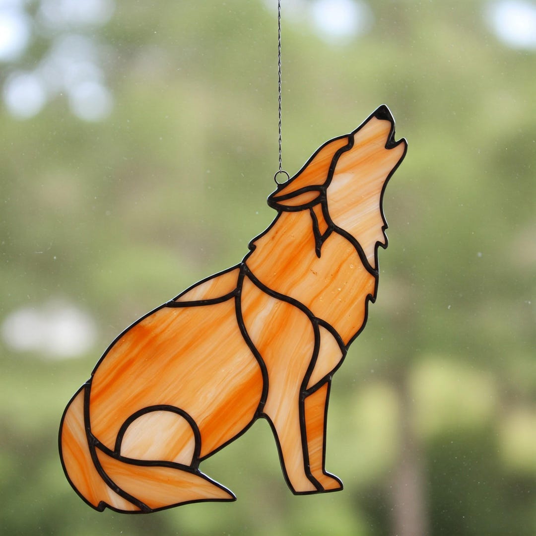 狼のステンドグラスサンキャッチャー、遠吠えする狼の模様（PDF