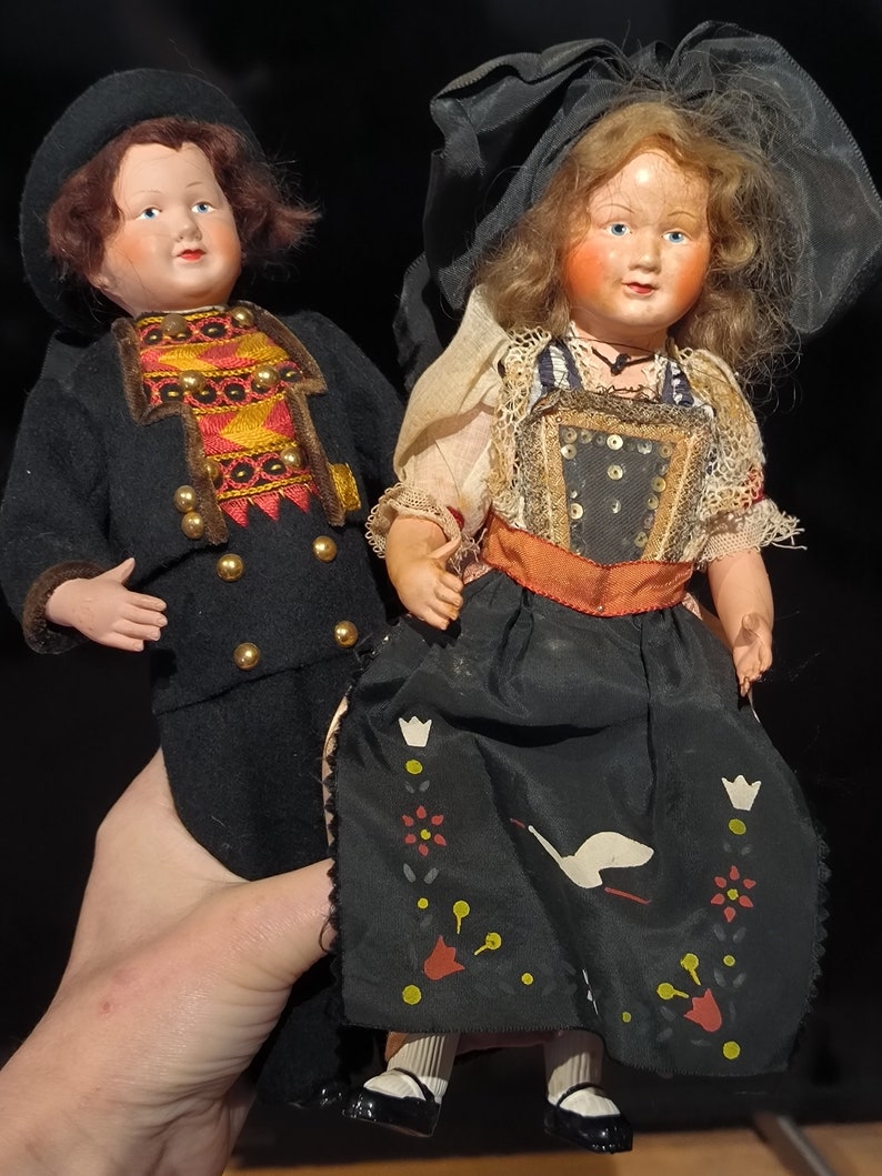 Petite Poupée Marcheuse Mécanique En Celluloïd (abîmée) - Pièce De Collection