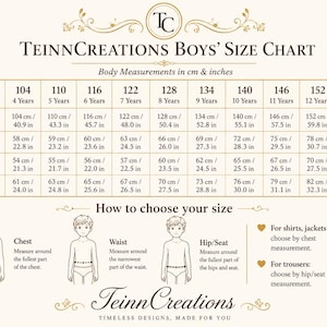 Puede incluir: Una tabla de tallas para ni&ntilde;os de TeinnCreations, con medidas de altura, pecho, cintura y cadera en cent&iacute;metros y pulgadas para las tallas 104 a 158. Incluye ilustraciones que muestran d&oacute;nde medir el pecho, la cintura y la cadera.
