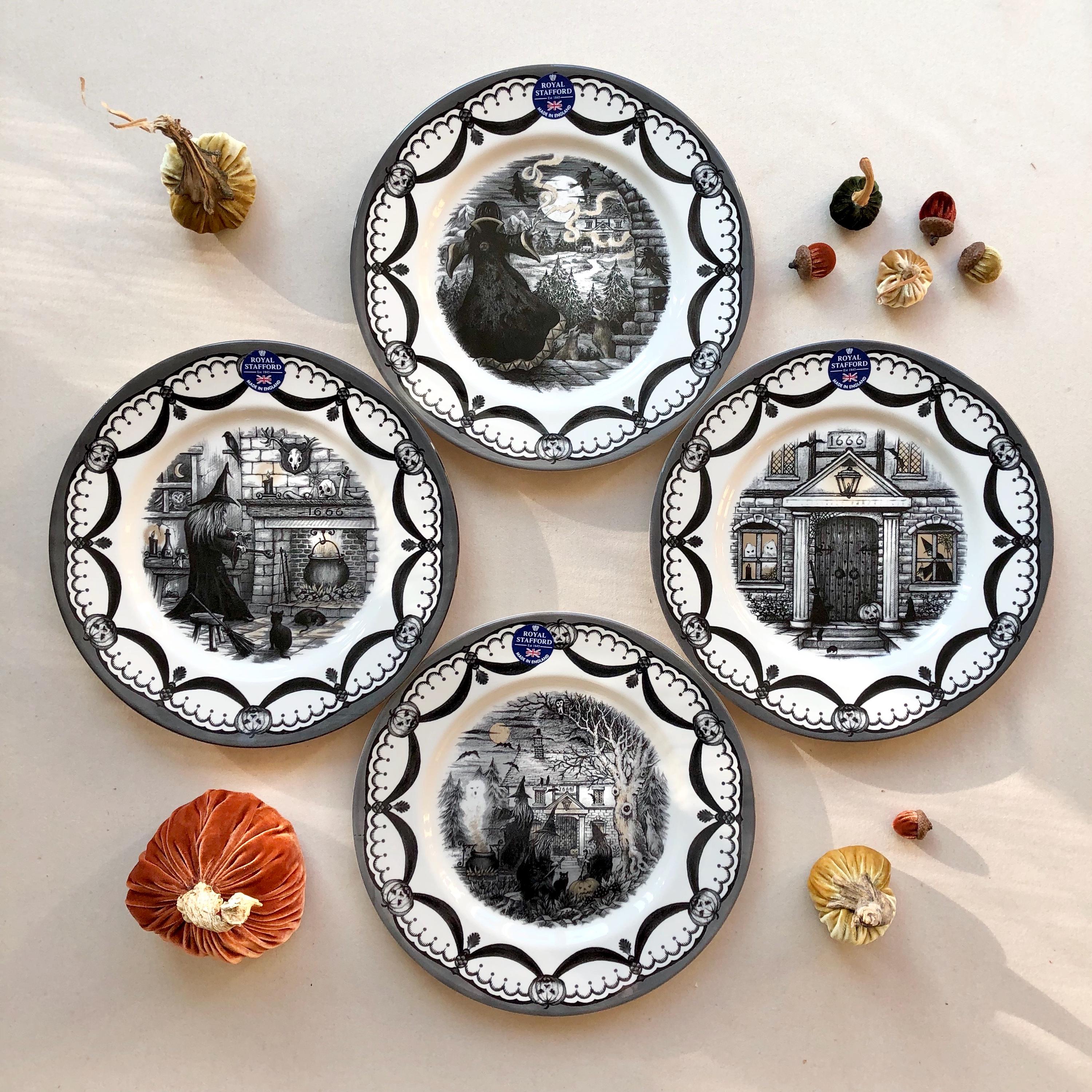 Royal Stafford Dinner Plates: Spookyville Halloween, Made in