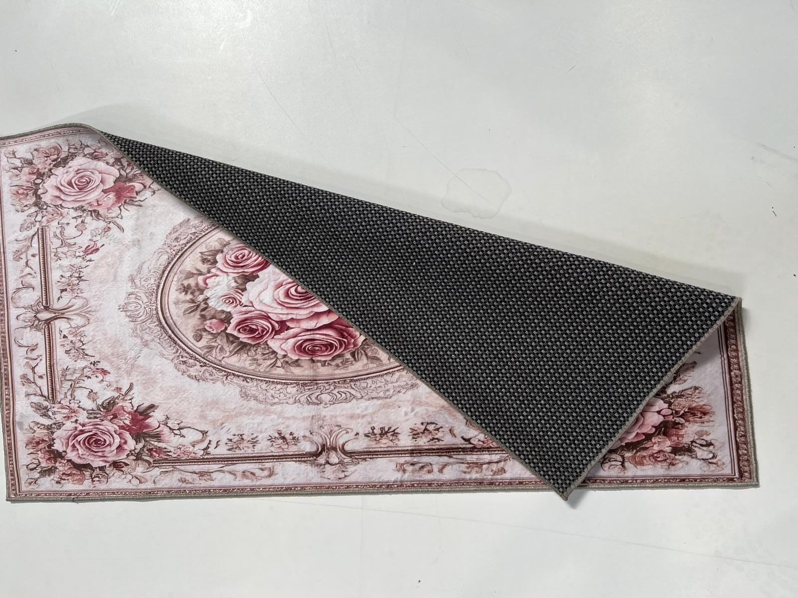 Classic Rose Rug Vintage Rose Rug: Pink Floral Doormat, Elegant Living Room Decor ...