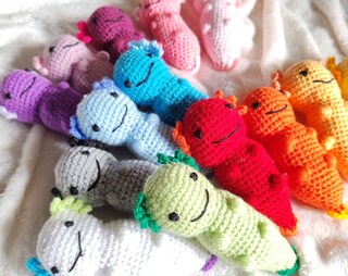 TOYMIS Giocattolo All'Uncinetto Axolotl, Kit Uncinetto Supporto Morbido Bambola Axolotl Uncinetto Giocattolo Edificante Giocattolo Per Maglieria Regali Per Decorazioni Per Feste In Ufficio (Blu