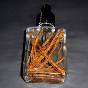 Pure Master Root Oil, Hoodoo Supplies, Witchcraft Oil, Spell Oil, Witchcraft Supplies, Altar tools, Spiritual Ritual, Obscurios Botanica