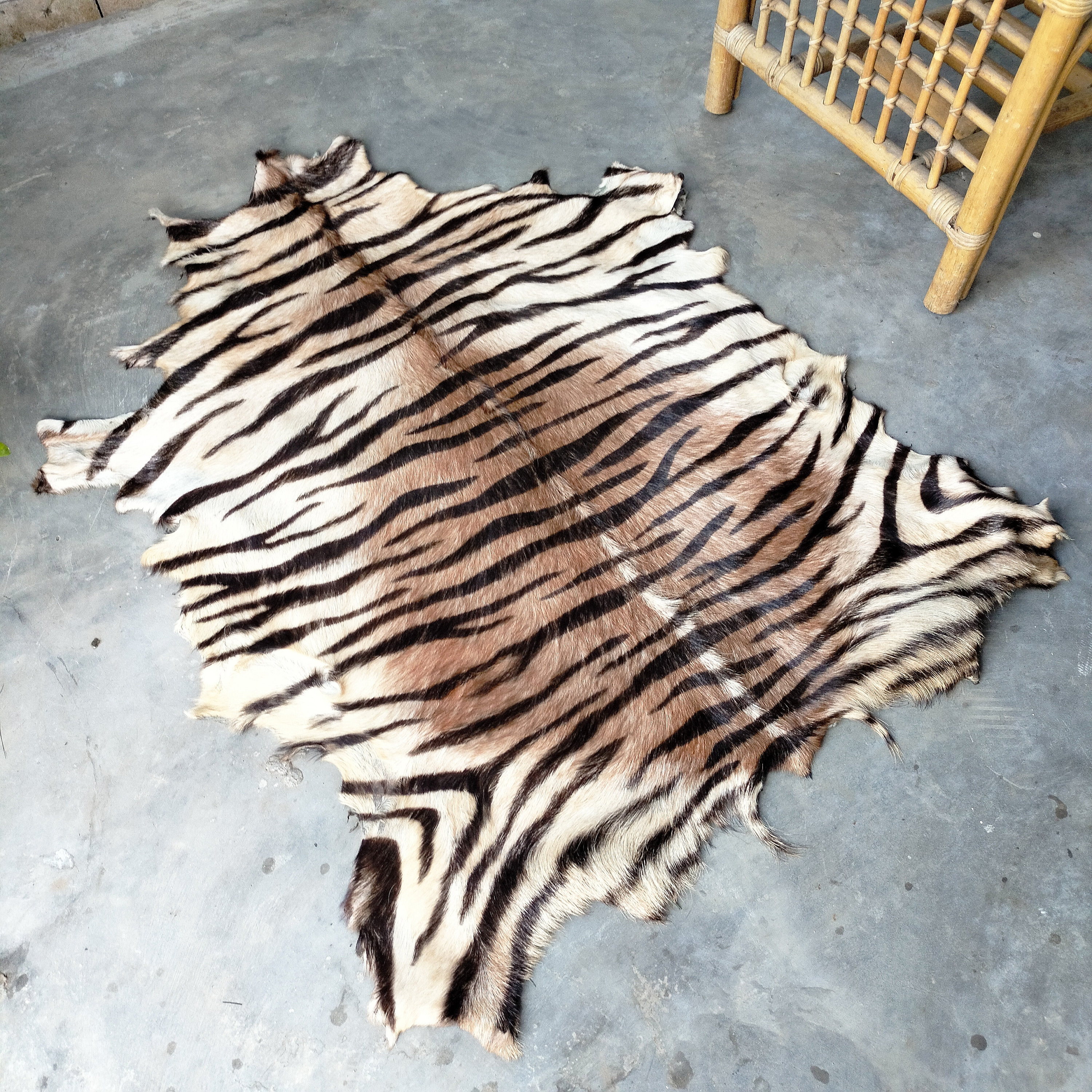 Animal Skin Rugs - Etsy Animal Skin Rugs - Etsy