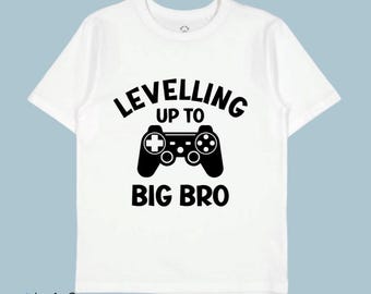 Levelling up to Big Bro T-shirt | Pregnancy Announcement T-shirt