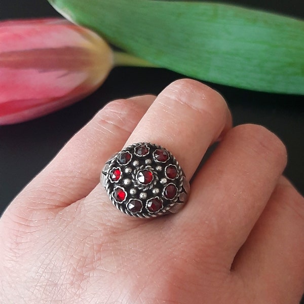 Rarität, Sammler Ring mit Boho Pyrop Granaten, 800 Sterling Silber,