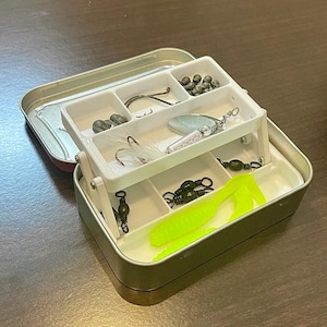 Insertion de boîte de pêche