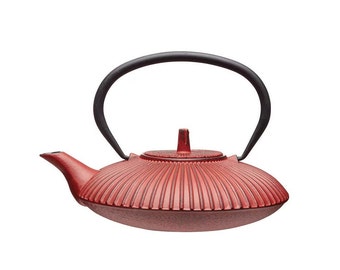 Japanese Style Red Cast Iron Teapot and Infuser 600 ml