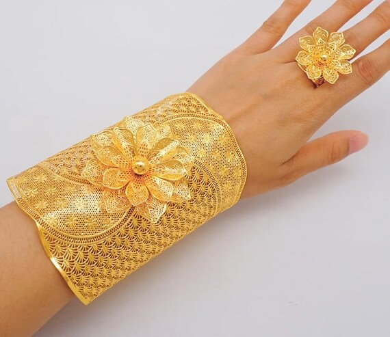 Gold Bangle Handmade 24K Gold Plt Dubai Arab Indian Open Bracelet Safety  Lock | eBay