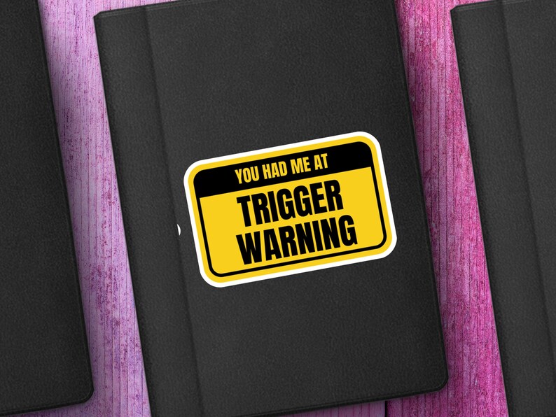 Trigger Warning Smutty Romance Reader-klistermärke - Boklig handgjord vinyl bild 2
