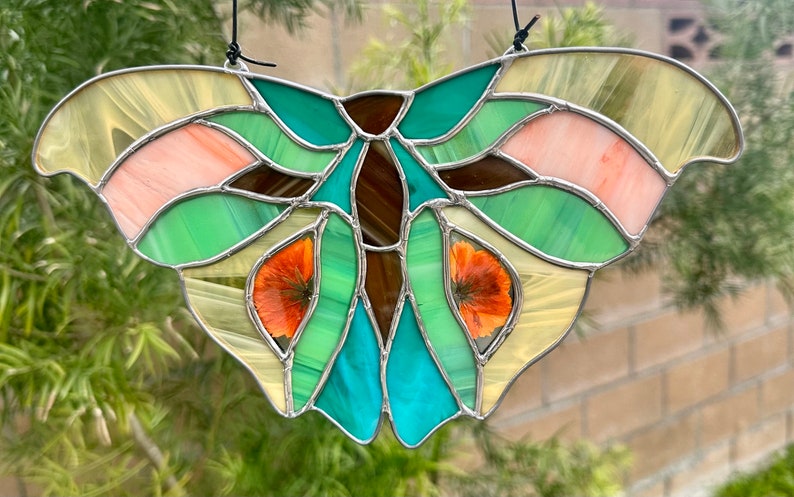 Stained Glass Butterfly with Pressed & Dried Flowers zdjęcie 10