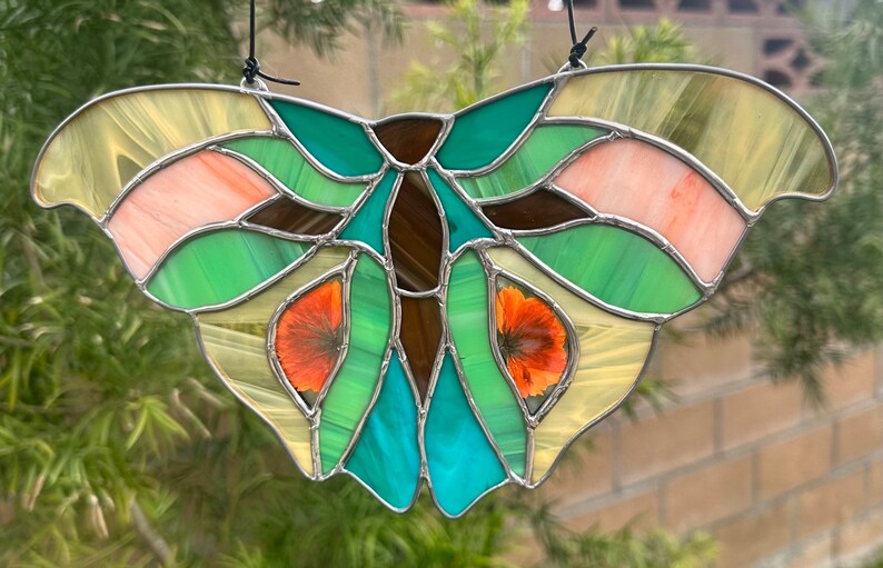 Stained Glass Butterfly with Pressed & Dried Flowers zdjęcie 3