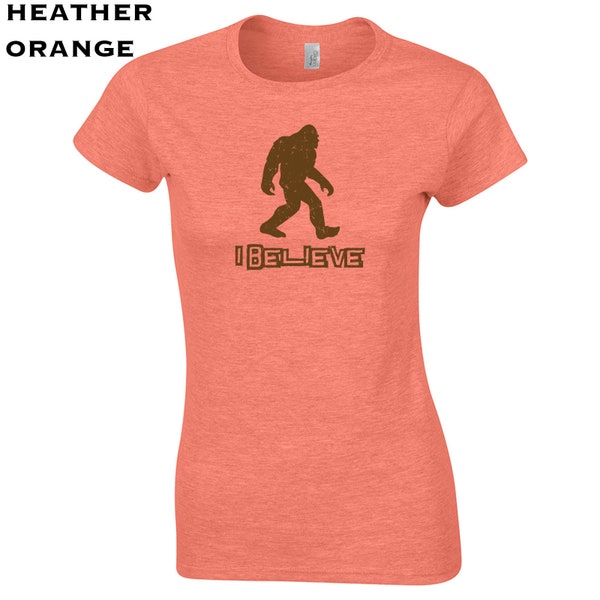 I Believe Sasquatch pacific northwest yeti big foot squatch hunter conspiracy theory alien vintage - Clothing - Apparel Womens T-Shirt