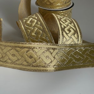 Galon médiéval doré motif tresse celtique ruban celtique 50 mm bordure médiévale doré 50 mm bordure artisanale ruban brodé jacquard tressé image 10