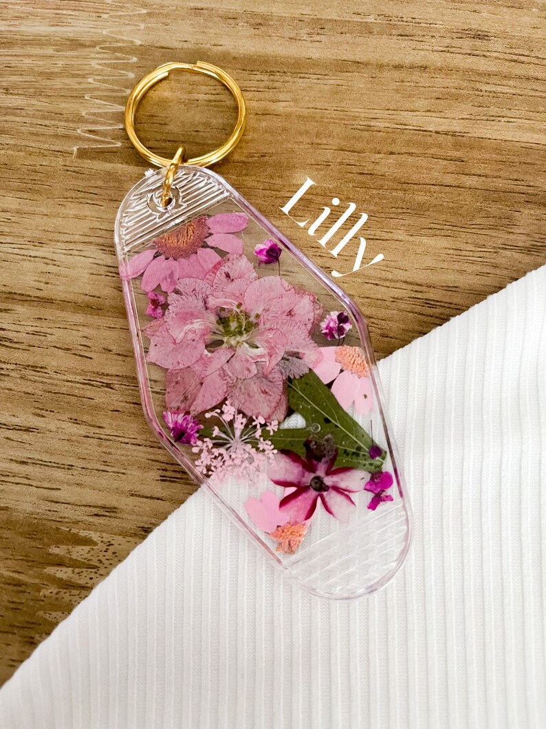 Pressed Flower Retro Motel Keychain Custom Keychain Etsy