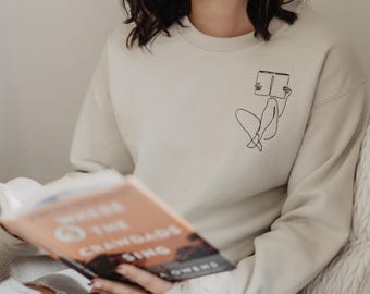 Book Lover Sweatshirt Design Minimal Line Art Fashion Style Reading Outfit For Booktok Casual Wear Cotton Blend Comfort Top Gift Idea For