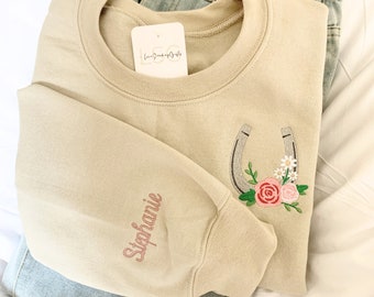 Custom Horse Owner Gift Personalized Horse Lover Gift Embroidered Horse Shoe Sweatshirt Country Girl Sweatshirt Equestrian Sweatshirt