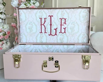Personalized Storage Chest Bridal Gift Keepsake Trunk Wedding Favor Bridesmaid Box Custom Monogram Storage Case Wedding Ready Bridal Gift