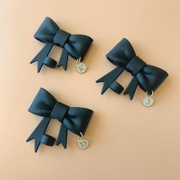 Black Bow Stanley Straw Topper con encanto de letra Cubierta de paja de pajarita negra para regalo de accesorios de vaso para Stanley Enthusiast Su regalo de copa