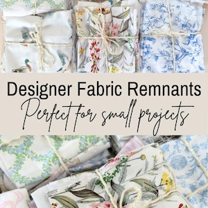 Puede incluir: Montones de retazos de tela de dise&ntilde;o, atados con hilo. Las telas presentan estampados florales, de patos y lazos en tonos azules, rosas y blancos. El texto "Designer Fabric Remnants Perfect for small projects" es visible.