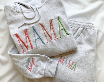 Personalisierter Mama Hoodie mit Namen Passender MAMA Hoodie & Jogger für Dance Mom Custom Cheer Mom Geschenk für die Erwartung von Mom Care Paket für Sie