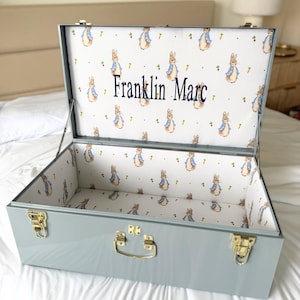 Baúl de recuerdos para recién nacidos, caja de recuerdos para bebés, regalo para baby shower para padres primerizos, idea de almacenamiento de recuerdos para bebés, decoración de almacenamiento personalizada para la habitación del bebé niño