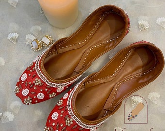 Red beaded Khussa/Jutti Bridal/Bharat shoe with padded insoles!