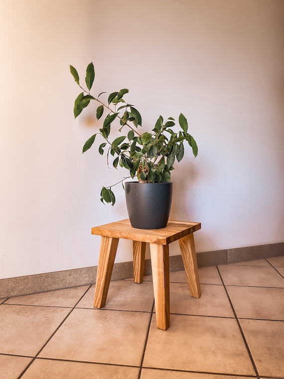 Holz Hocker / Fußbank aus Esche – 27 x 27 x 27 cm - Schemel Hocker Trittschemel Kinderhocker