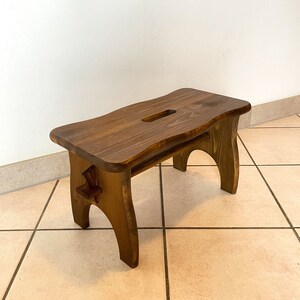 Fußbank aus Holz – Braun – 34 x 18 x 20,5 cm - Schemel Hocker Trittschemel