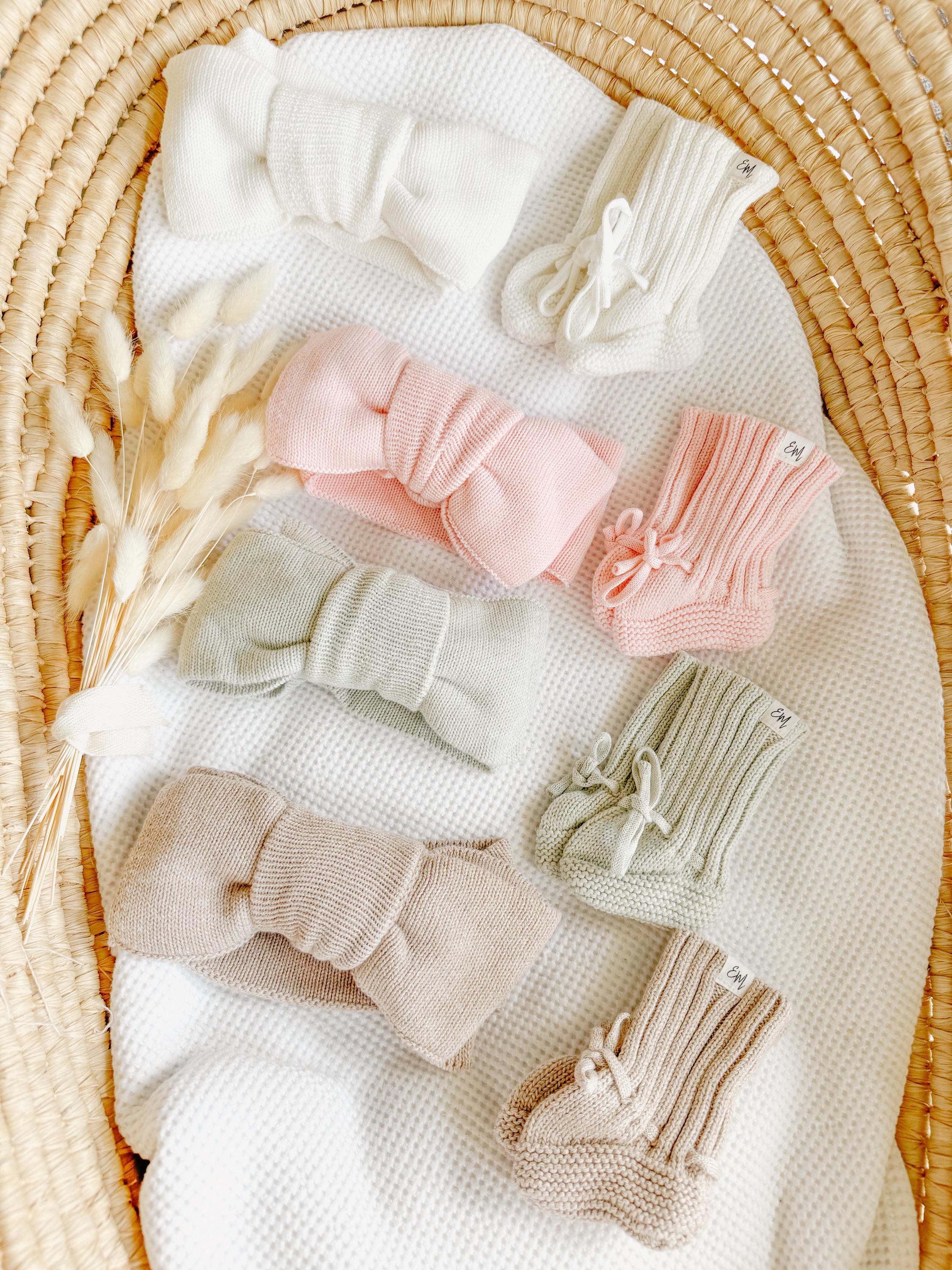 newborn booties, matching hat, oversized bow headband, infant knitwear, birth announcement photoshoot, baby shower gift, coming home outfit