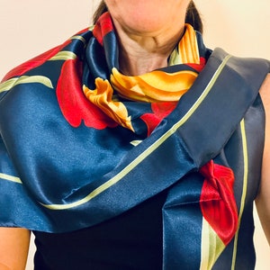 Retro Tulip scarf