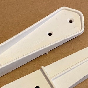 124667 x2 - Repuesto para soporte de gabinete de carrusel de esquina base IKEA UTRUSTA, color blanco