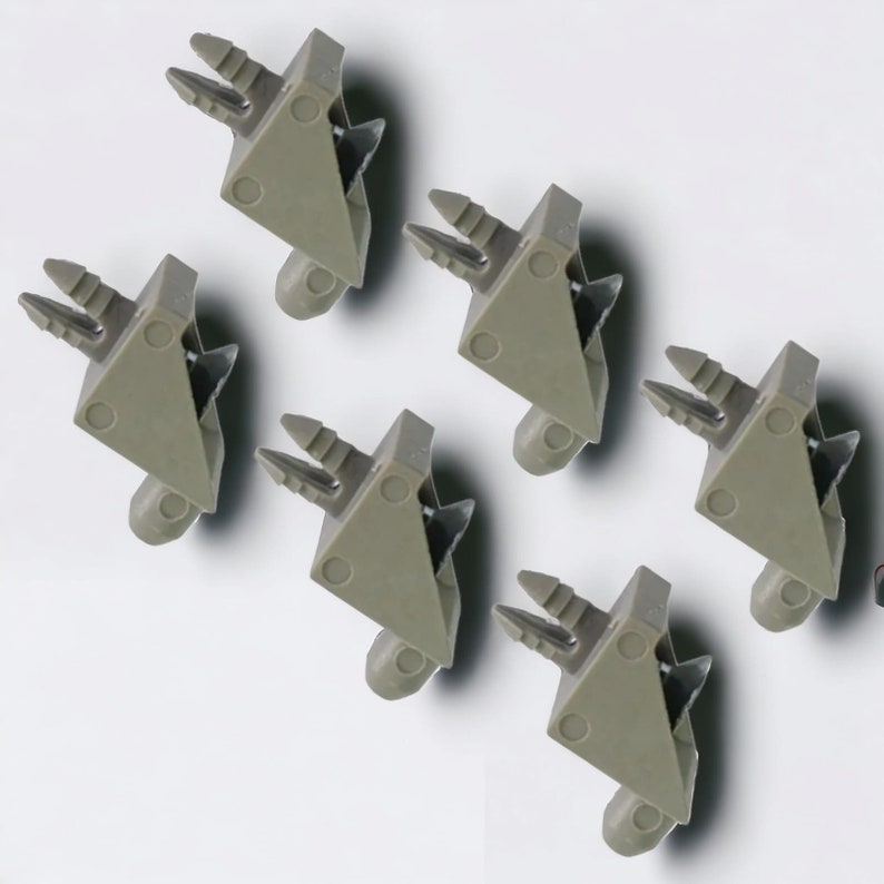 Puede incluir: Seis soportes de esquina de pl&aacute;stico gris con dos puntas en cada uno. Los soportes est&aacute;n dise&ntilde;ados para conectar dos muebles en un &aacute;ngulo de 90 grados.