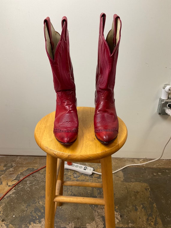 Vintage red Tony Lama cowboy boots size 6B