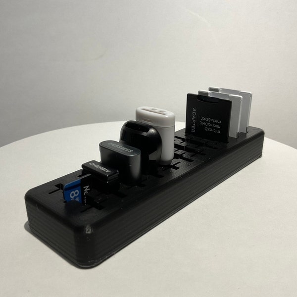 Speicherkartenhalter (USB, SD- und Micro SD-Karten)