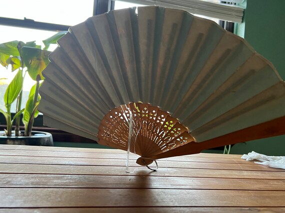 Vintage Ladies Hand Folding Fan - Painted Fan Pap… - image 7