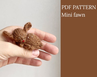 Mini fawn. Tiny sleeping deer. English and Russian PDF.