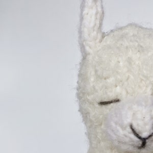 Cute and soft alpaca knitting pattern. English and Russian PDF. image 2