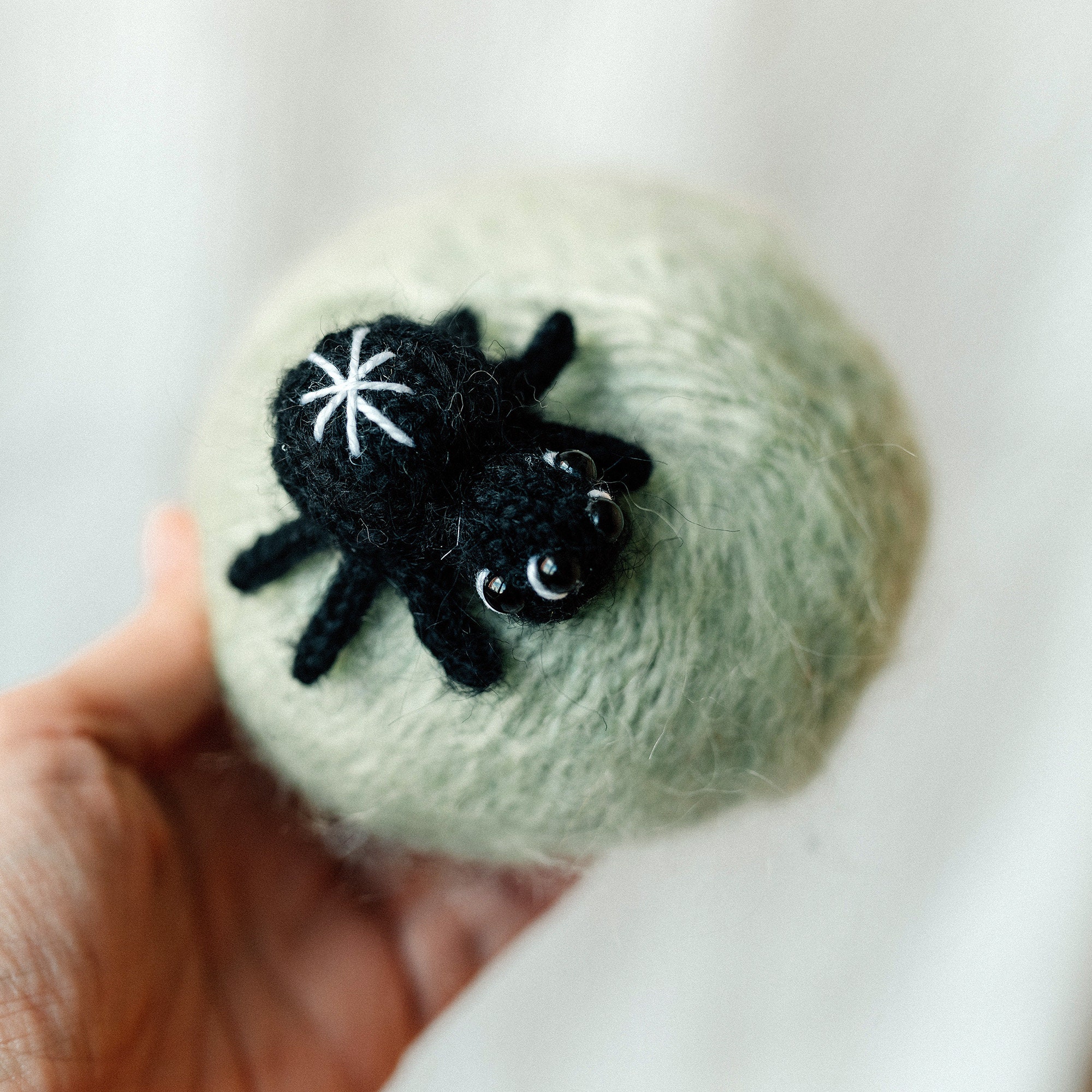 Tiny Spider Knitting Pattern. Knitted Insect Step by Step Tutorial. DIY ...