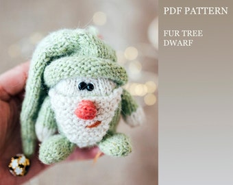 Christmas Dwarf knitting pattern. Fur tree decoration. Knitted gnome step by step tutorial. DIY new year little ornaments. English PDF.